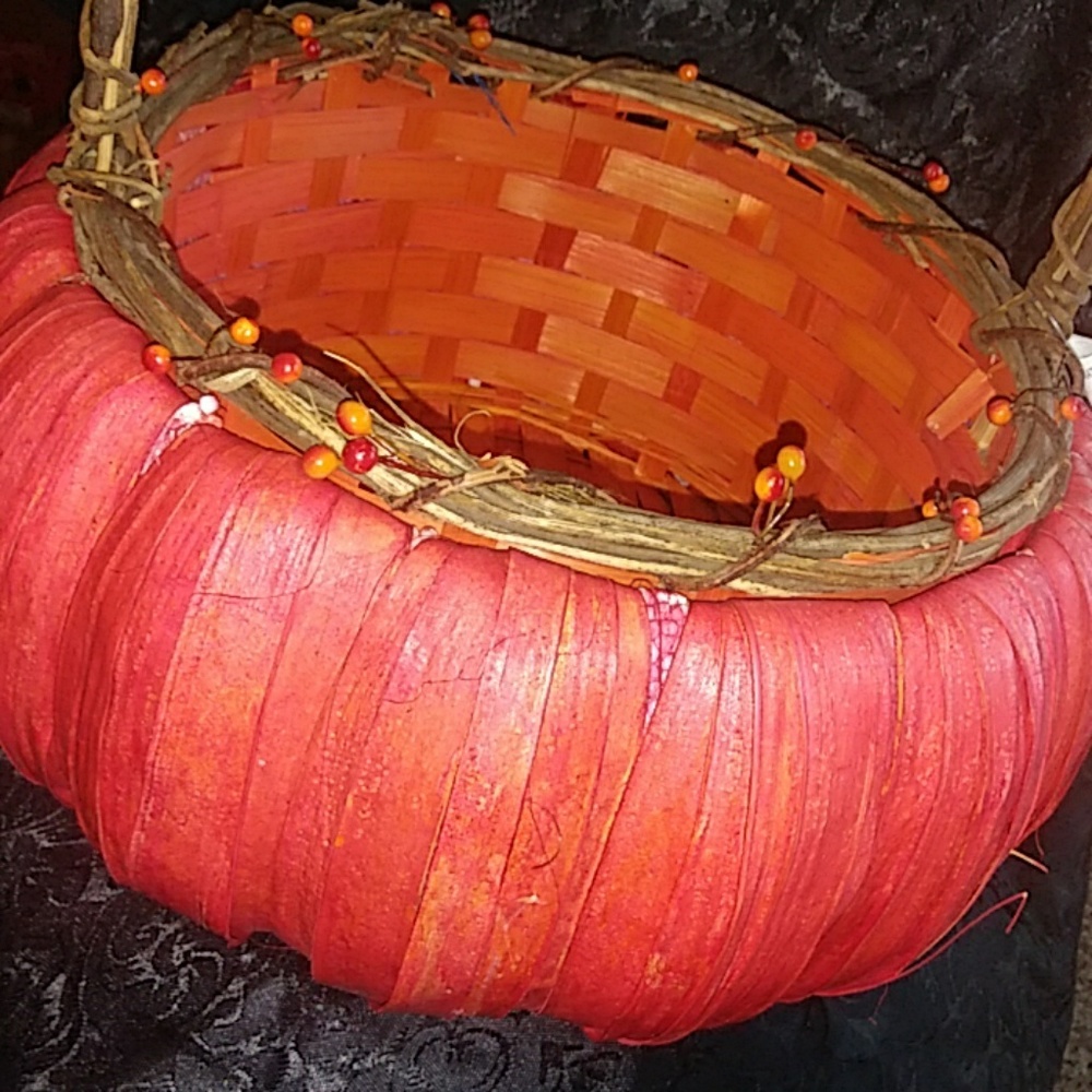Ashland NWT Pumpkin Basket- Fall Automne